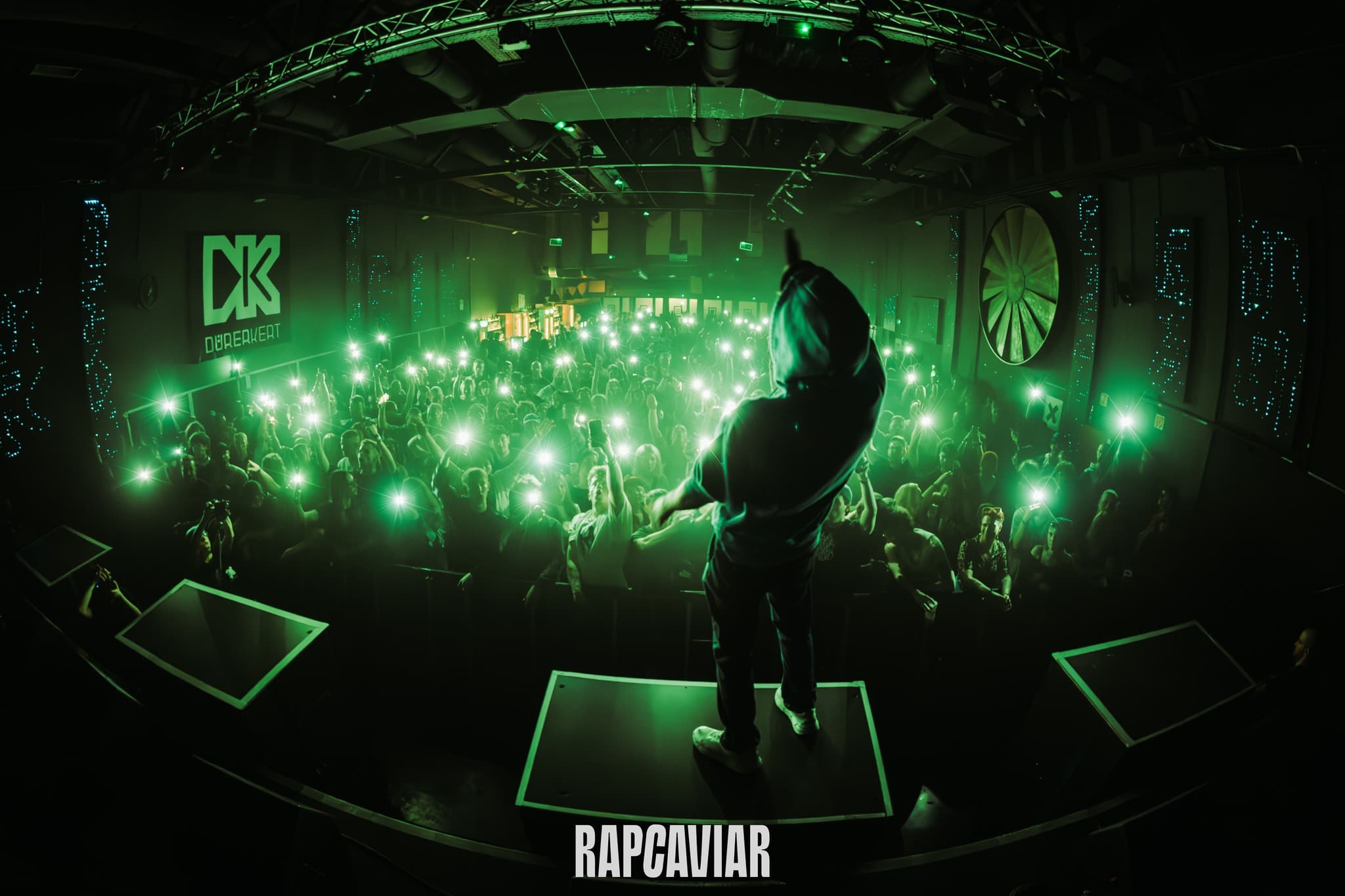 KETIOZ vs. SISKA FINUCCSi vs. 4TRESS vol. 01