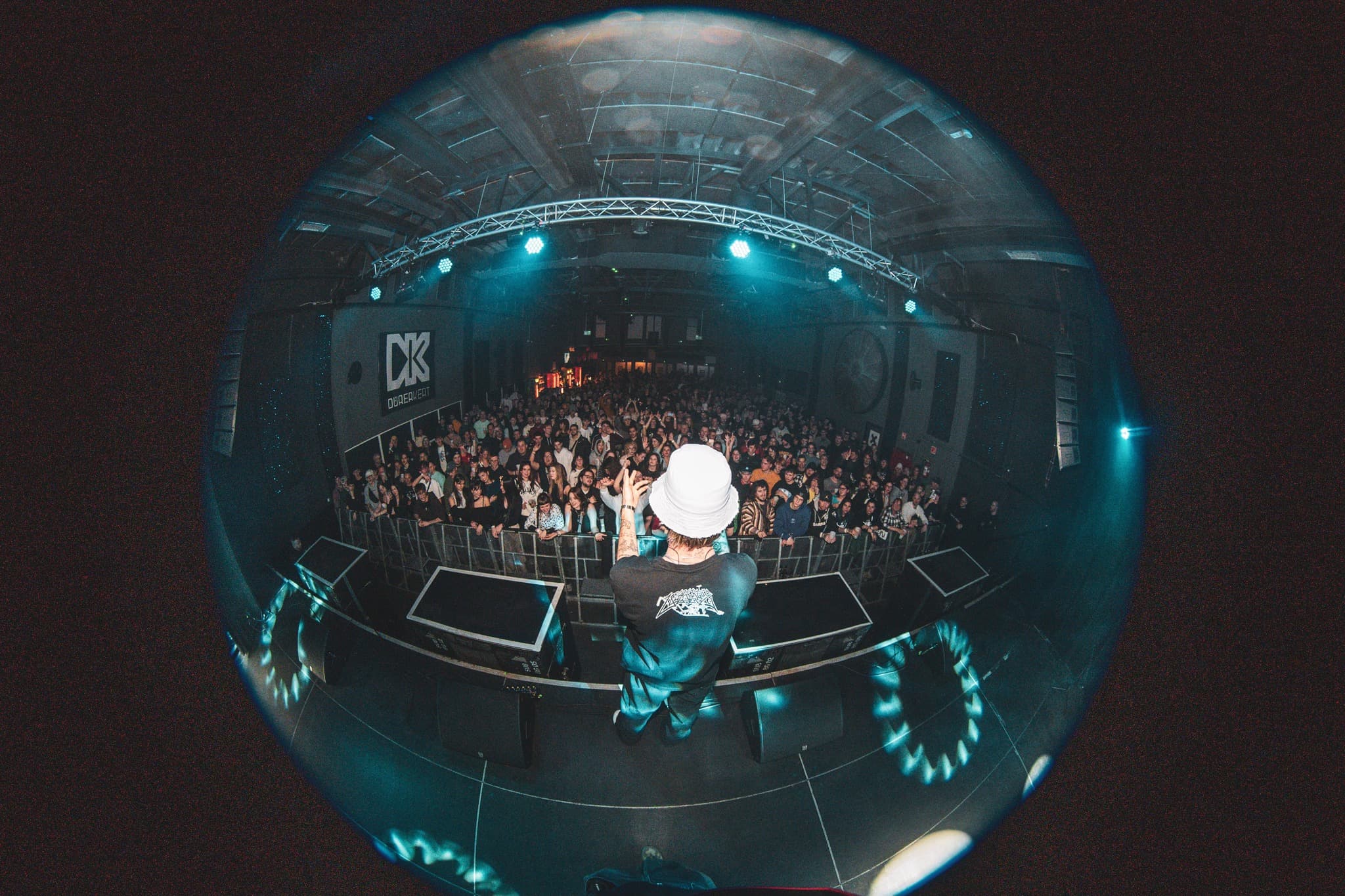 Slow Village – Hat után lemezbemutató turné • Pécs (RapCaviar)